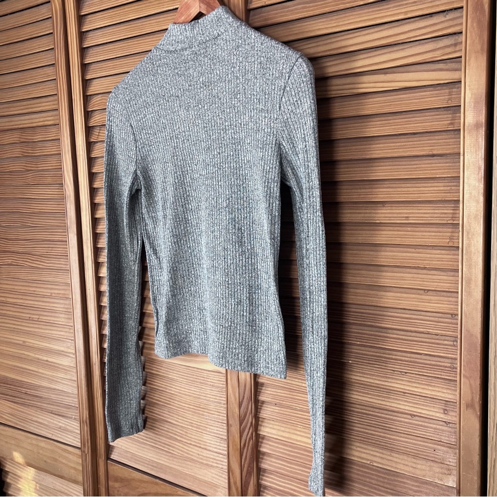 Forever 21 Heather Gray Ribbed Knit Mock Neck Long Sleeve Top Women’s Medium